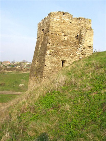 Image - The ruins of the Zhvanets castle.