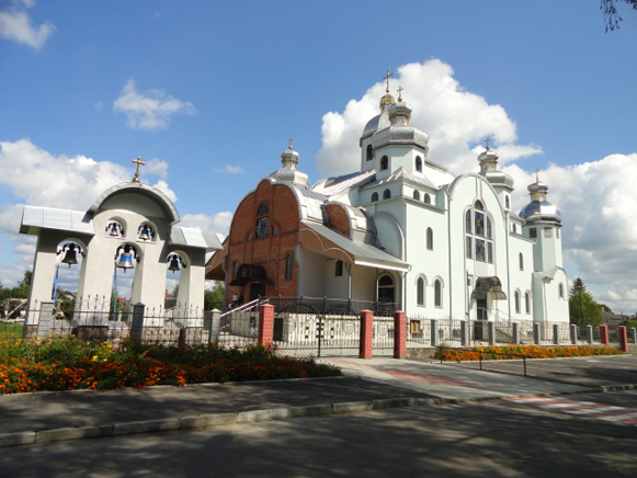 Image -- Zhydachiv, Lviv oblast: All Saints Church.